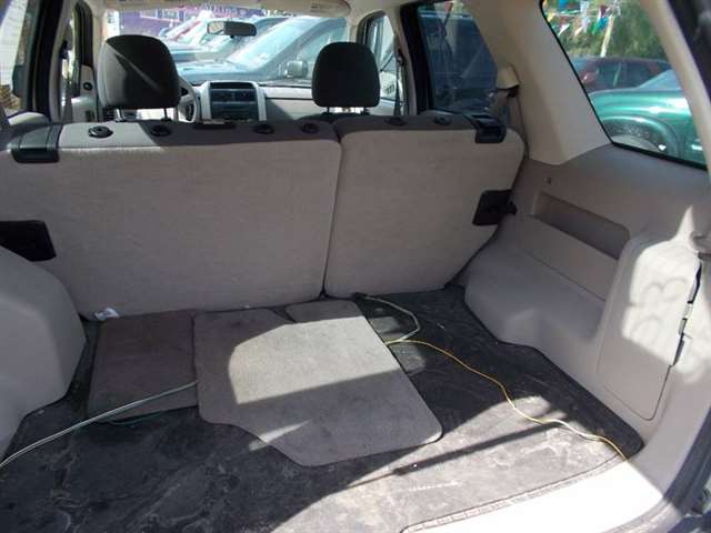 2008 Ford Escape XLS 4dr SUV (2.3L I4 4A)